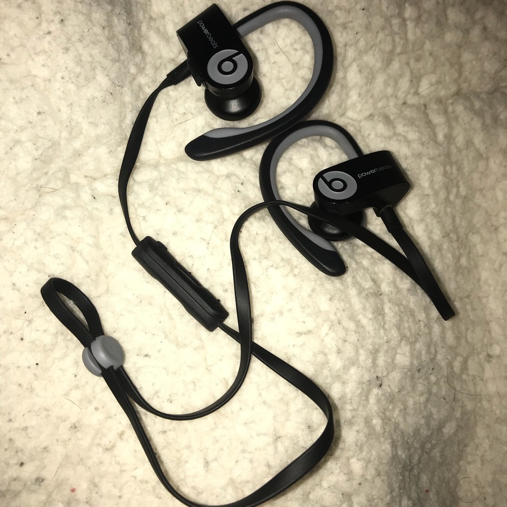 Powerbeats 2